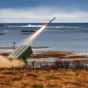 加拿上将为乌购买美制防空导弹，俄乌回应