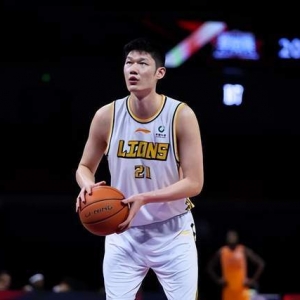 和主锻练吵起来了！NBA冠军库克，在CBA打了14场角逐，体现怎样？ ...