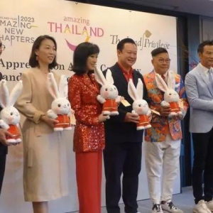 香港演员米雪、任达华等获泰国旅游局颁授感谢奖和“泰国之友”称呼 ...