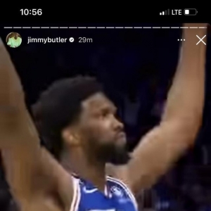 同盟的好bulter巴特勒转发恩比德庆贺动作：75000@NBA