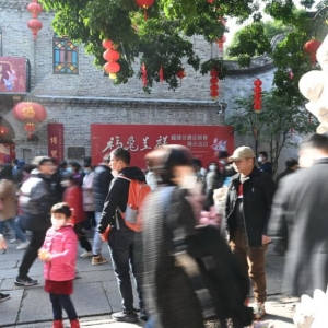 春节旅游市场高开，超一半旅游企业营收规复到疫情前六成以上 ...