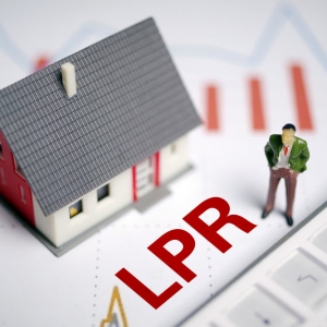 5年期LPR一连8个月未变 近期百城首套房贷利率仍微降